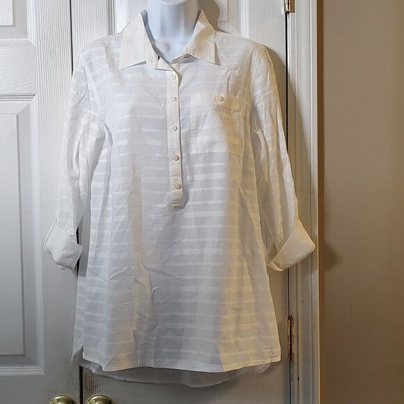 TOMMY HILFIGER BOYFRIEND FIT WHITE ON WHITE BUTTON DOWN BLOUSE  Sz M - Picture 1 of 5